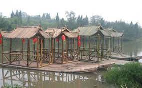 度假村竹船